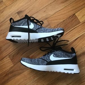 NEW - WOMEN'S NIKE AIR MAX THEA ULTRA FLYKNIT